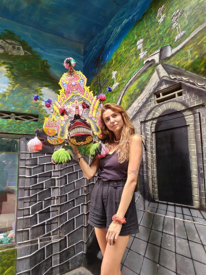 玛琅Griya Backpacker Pak Yon住宿加早餐旅馆 外观 照片