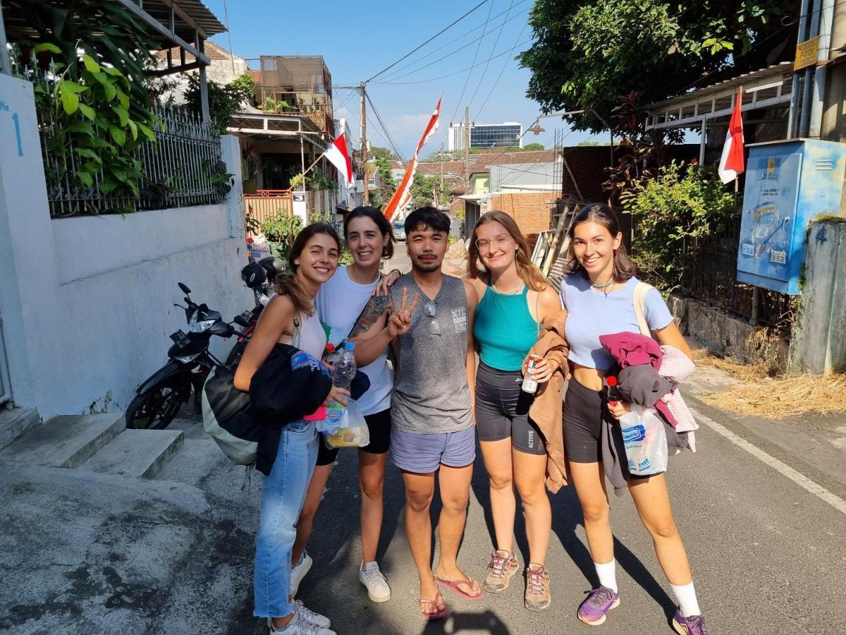 玛琅Griya Backpacker Pak Yon住宿加早餐旅馆 外观 照片