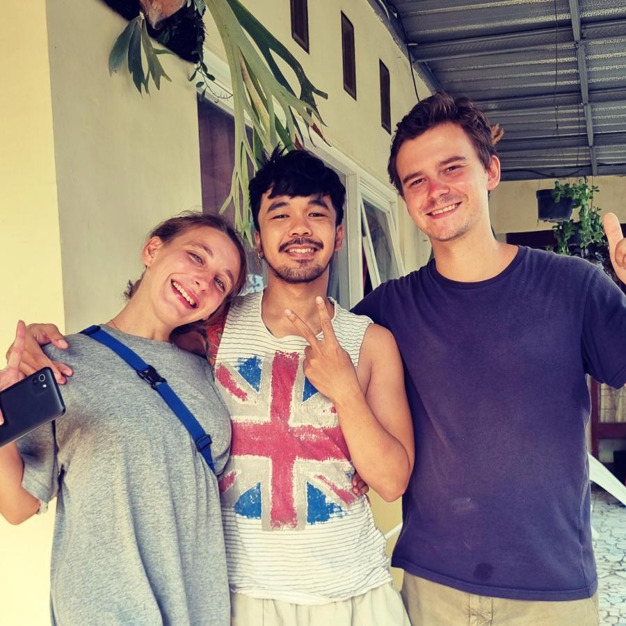 玛琅Griya Backpacker Pak Yon住宿加早餐旅馆 外观 照片
